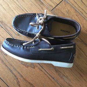 Little boys shoes size 3